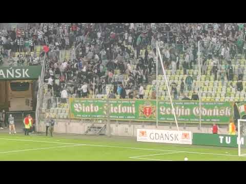zadyma na meczu Lechia Gdańsk vs Akademia Pandev