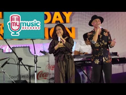 Pertama kali membawakan lagu HARI BAHAGIA - Astrid feat Anji