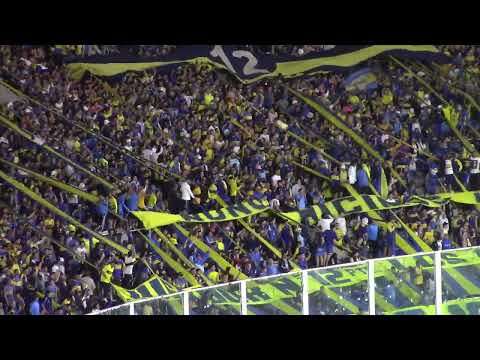 "LA 12 ALENTANDO AL XENEIZE VS ESTUDIANTES 2024" Barra: La 12 • Club: Boca Juniors