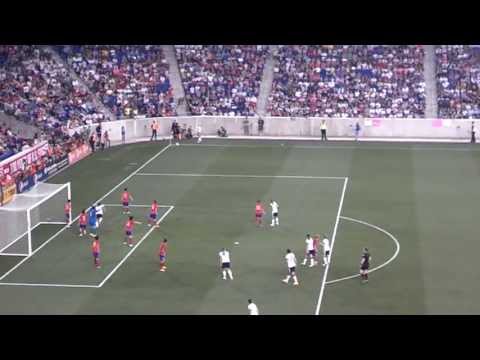 Abby Wambach goal - Breaks Mia Hamm's record