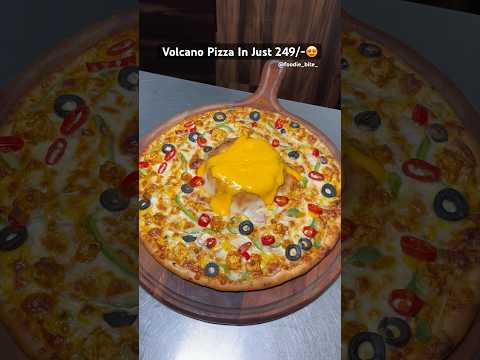 Most Viral Volcano Cheesy Pizza🥵#youtubeshorts #trending #viralvideo #pizza #volcano #streetfood