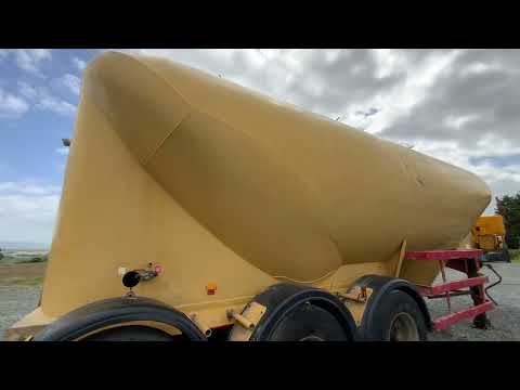 Trailer Trailer Spitzer Cement Silo Tanker....... - Image 2