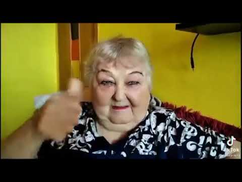 Бабка молчит мем