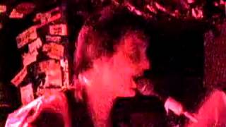 The Libertines - The Boy Looked at Johnny (Live @ CBGB NY 10/04/03)