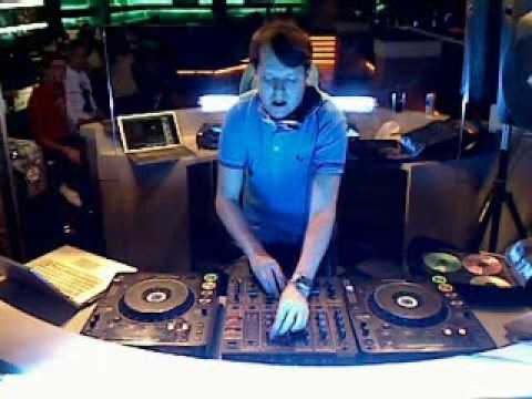 DJ Паша Кореец - TOP DJ Live (11-11-2009)