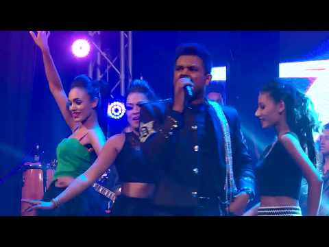 Omari Latha   Live Performance  -  Dushyanth Weeraman and Friends Live in Concert March 2016
