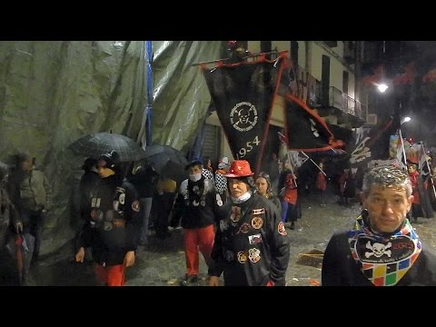 Morte aranceri in sfilata al Carnevale Ivrea 2015