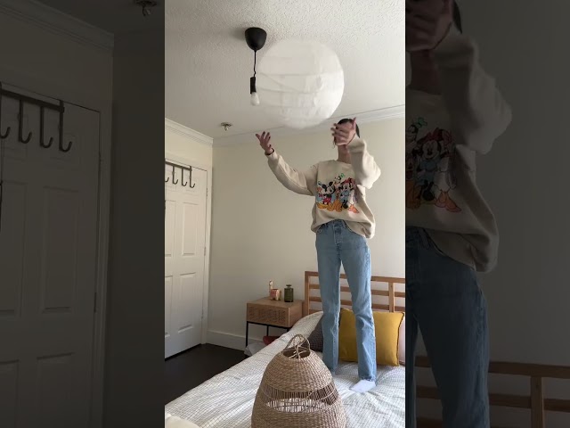 Vídeo relacionado con MIVIDE 20 Peizas Linternas de Papel Blanco, 20 cm Farolillos de Papel Blancos, Pantalla Redonda de 8 Pulgadas, Linternas Decorativa de Redonda para Bodas, Cumpleaños, Fiestas y Eventos