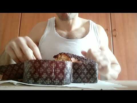 Mangio una Colomba intera al cioccolato (senza tagli) #3
