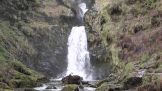 preview picture of video 'Pistyll Rhaeadr Waterfall Wales (Natural View)'