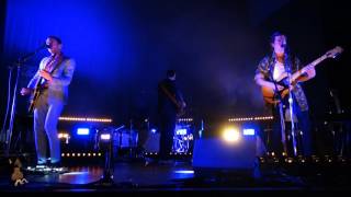 The Last Shadow Puppets - The Element of surprise (live@Olympia, Paris)