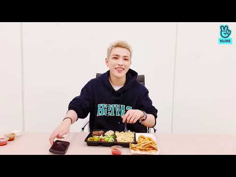 ATEEZ VLIVE | 티니야 밥 먹자! ATINY, Let's Eat! [SUB INDO/ENG]