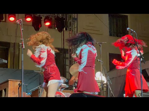 Jenny Lewis & The Watson Twins — See Fernando LIVE @ Live on the Green in Nashville, TN (09/01/2022)