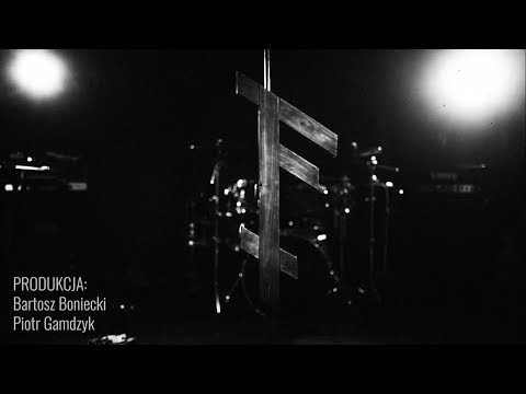 FIASKO - Czarna owca/biały kruk (Video)