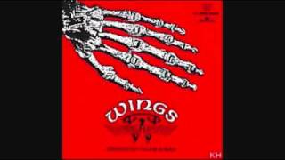 Wings-Awang Trasher (album jerangkung dalam almari)