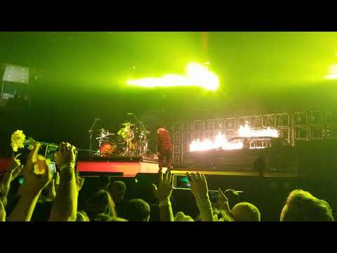 Twenty One Pilots Levitate Live In St Louis Missouri