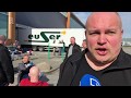 Mee op pad met vrachtwagenchauffeur Jap om de leeggekochte supermarkten te vullen