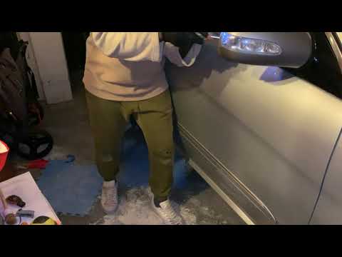 Mercedes Benz W251 R-Class side mirror cover Removal