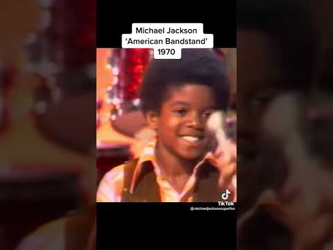 Little Michael at the ‘American Bandstand” 1970 so cute❤️❤️❤️❤️❤️#michaeljackson #kingofpop