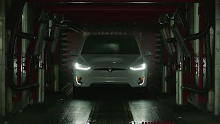 Video 3 of Product Tesla Model X Crossover (2015-2021)