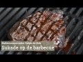 Ralph de Kok maakt rundersukade op de barbecue