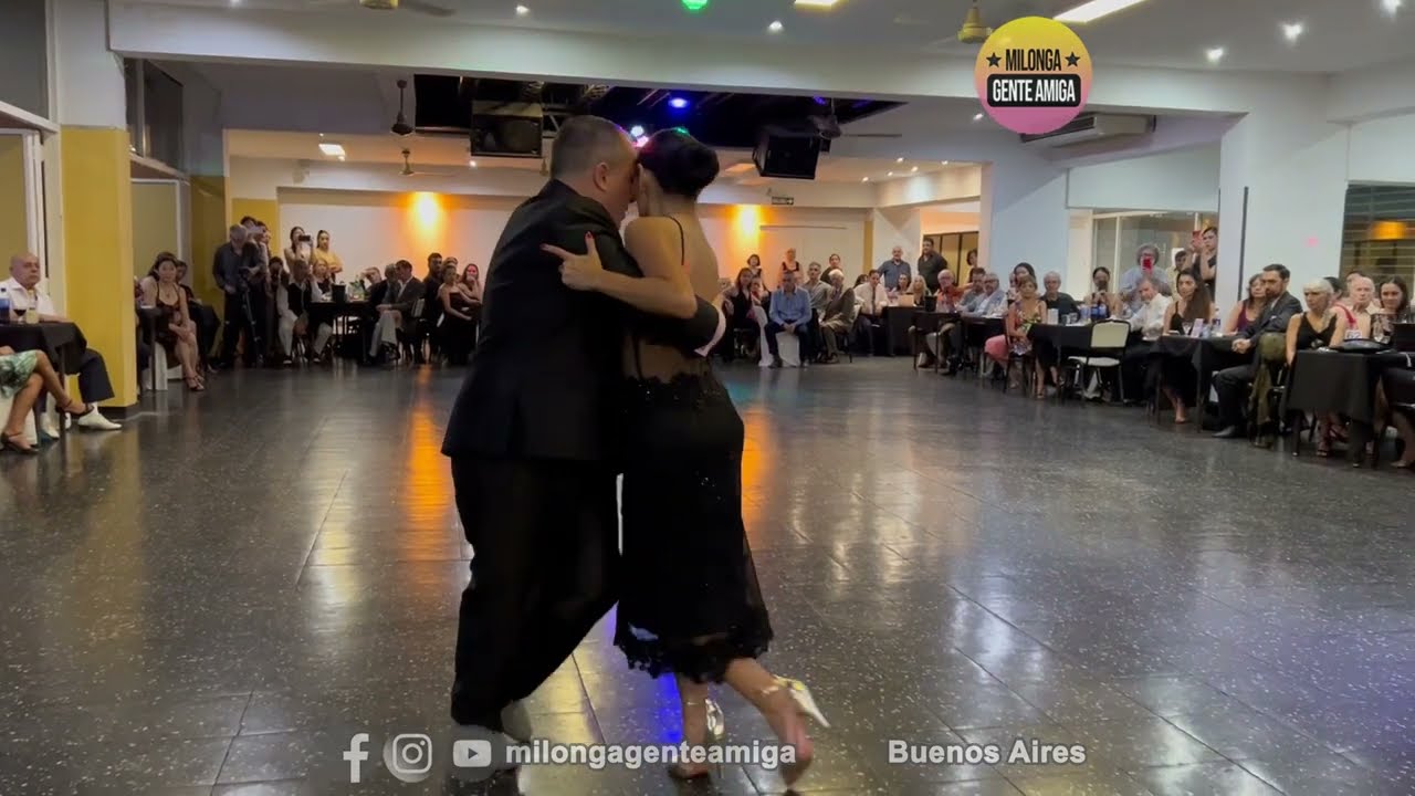 Hernan Alvarez Prieto y Natalia Hills  - Milonga Gente Amiga -24/MAR/2024 (2/4)