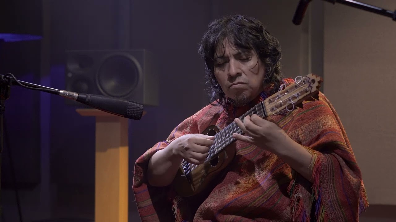 Oscar Miranda  Charango de los Andes