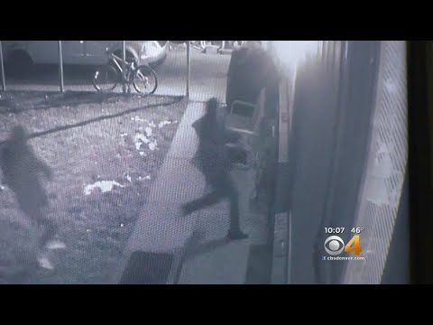 Would-Be Car Thieves Thwarted By Stick Shift