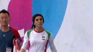 Iran, donne nel mirino: Asra uccisa perchè non cantava l'inno e Ilmaz arrestata perchè senza velo