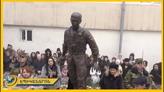 Երևանում բացվել է Արցախի հերոս Ռոբերտ Աբաջյանի արձանը