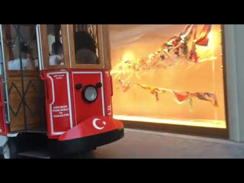 London tram Amusement ride