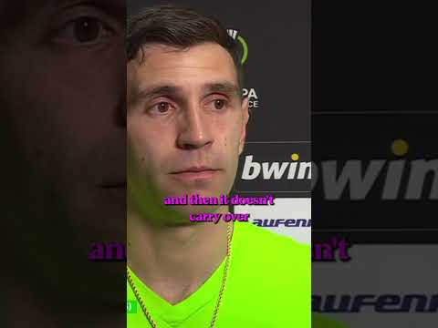 “I’m asking for a ball.” 🤷‍♂️ Emi Martinez shares why he received his second yellow card vs Lille 🤔