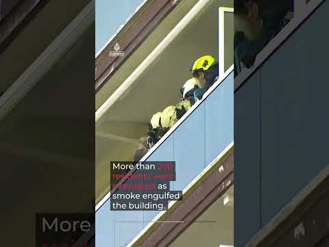 Video shows man escaping deadly Antwerp apartment fire