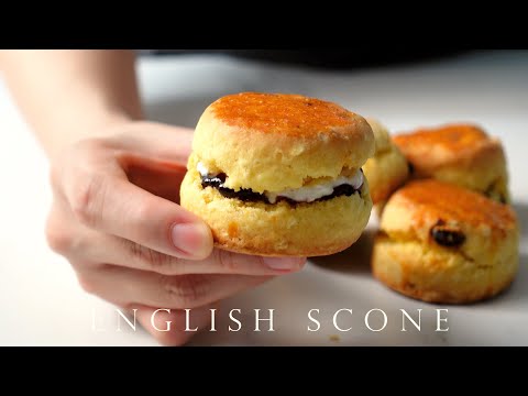 Classic British Raisin Scones