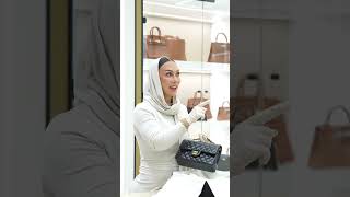 Download lagu would you reject this 30,000 Chanel gift? 🥹💝 mp3 Download lagu would you reject this 30,000 Chanel gift? 🥹💝 mp3