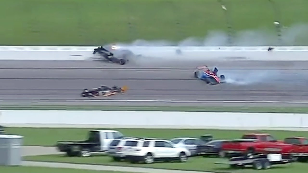 Big Crash at 2009 Indy Lights Kansas Lottery 100