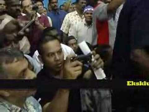 Ceramah Anwar diganggu polis