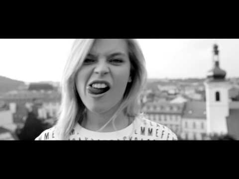 Prosto Klasyk Jesień-Zima 2014/15 Video Lookbook by STYLWARSZAWSKI / Kaja