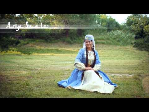 Asiye Saale ve Qırım - Ne güzel oğlan (Kırım Yöresi Türküsü)