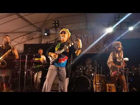 Sir OLIVER SKARDY e I FATTI QUOTIDIANI: Get Up, Stand Up/'Na Bruta Banda