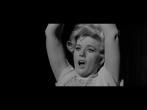 afbeelding Two on a Guillotine