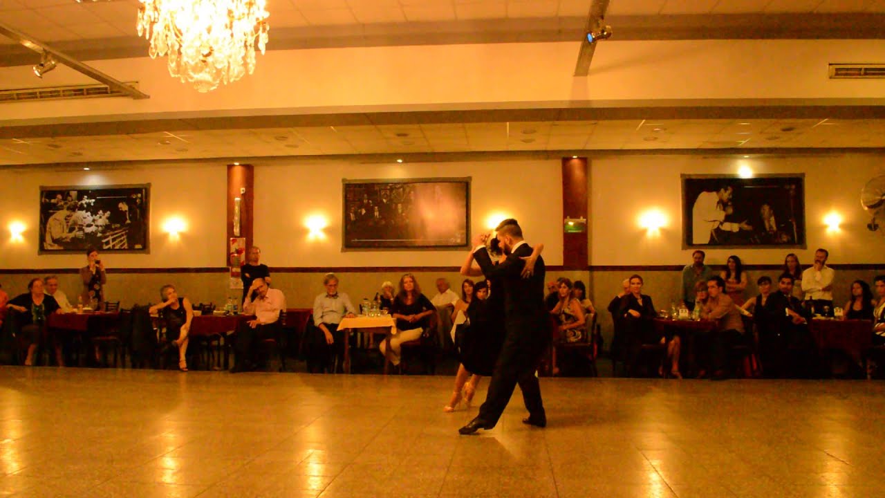 Javier Rodriguez & Moira Castellano en La Baldosa 2/4