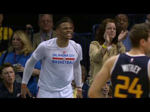 Top 10 plays on Saturday🏀 (3/12/17)