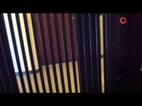 Classic Graham Brothers Traction elevator, ElektraMotor mod  @ Rindögatan 44