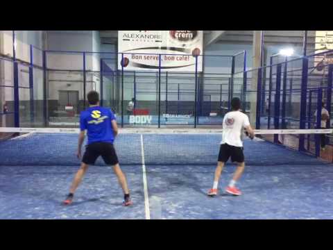 Mur de smashs au padel !
