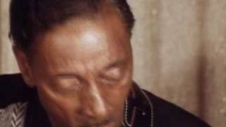 Mississippi Fred McDowell plays 