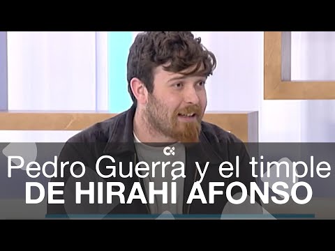 Pedro Guerra y el timple de Hirahi Afonso