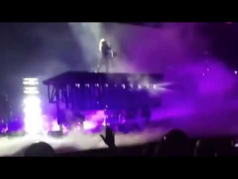 Lady Gaga - opening - Joanne World Tour - 8.1.2017