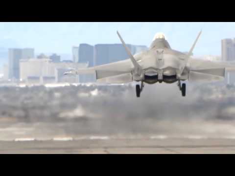 The INCREDIBLE USAF F-22 Raptor SHOWING OFF it's Air Superiority