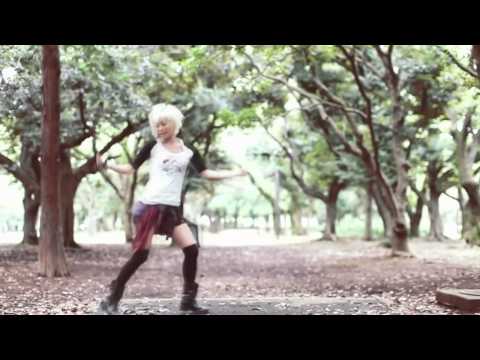 Mr Music Mirror Dance